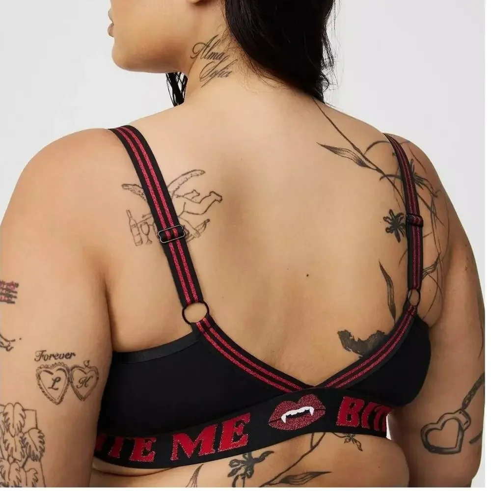 Torrid Plus Size 2 Bite Me Vampire Red Sparkle Wireless Knit Bralette Bra New 2X